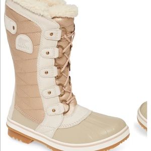 Sorel Tofino II Luxe Waterproof Boot